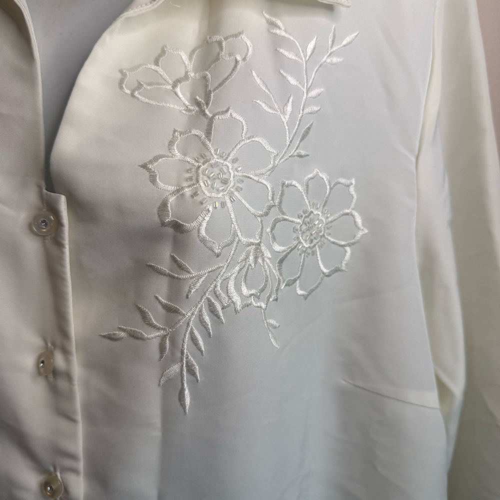 Anthony Richards Button-Up Blouse with Floral Embroidery - Picture 2 of 8